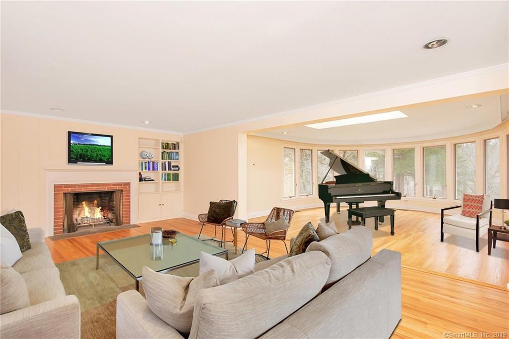 16 Fanton Hill Rd - Photo 2 of 38