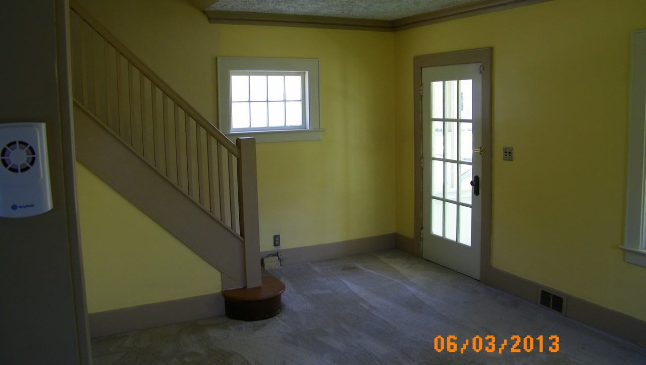 326 Murray St - Photo 3 of 11