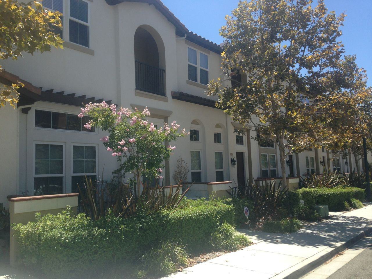 107 Cornell Ave - Photo 3 of 17