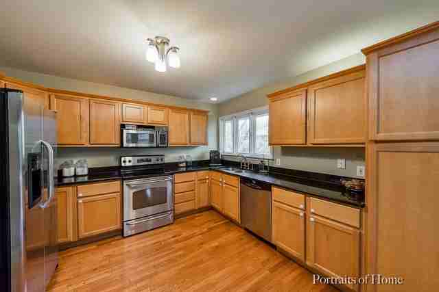 2 Fernilee Ct - Photo 3 of 18