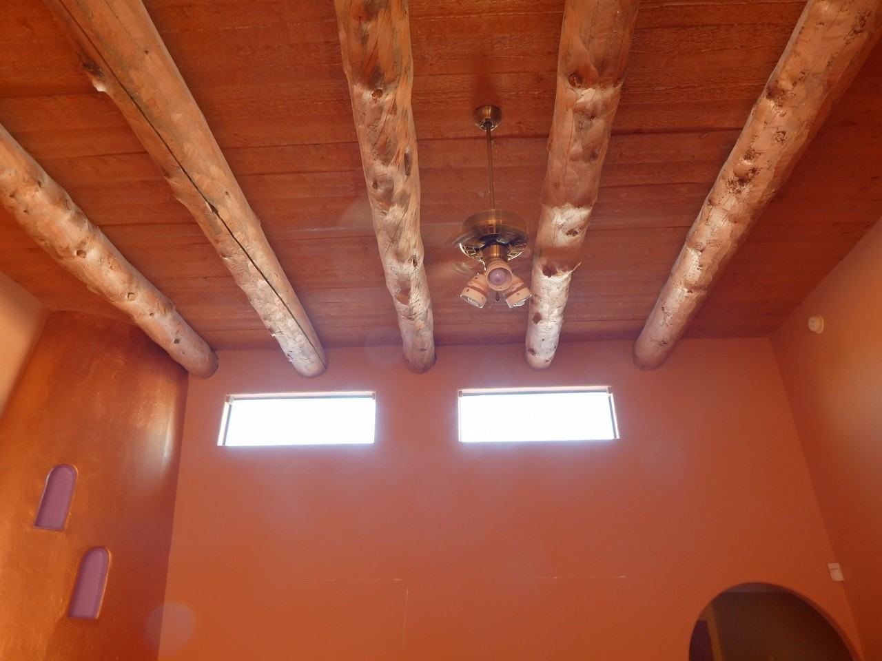 9097 N Jessy Ln - Photo 3 of 32