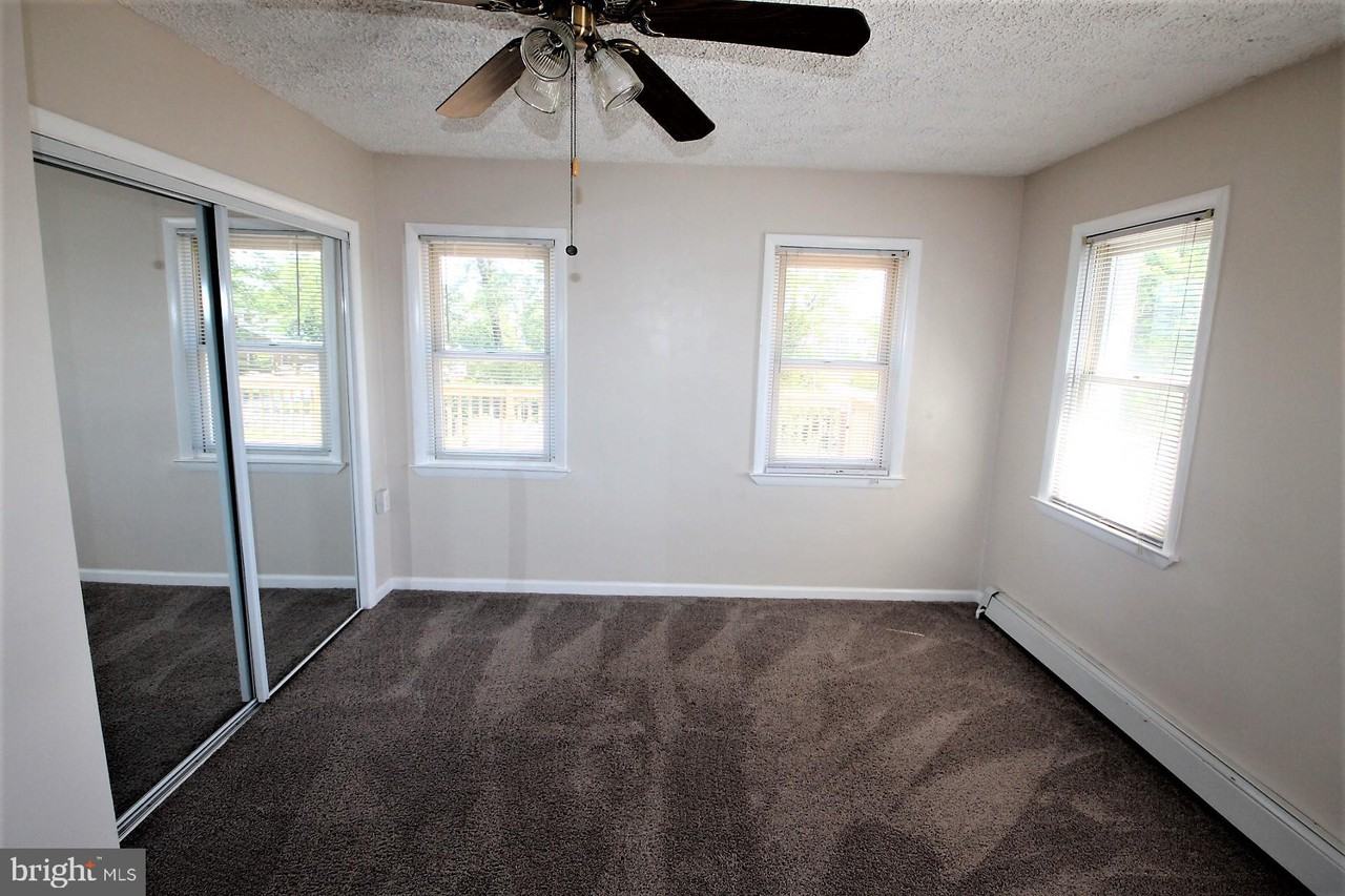 8419 Bay Rd - Photo 3 of 10