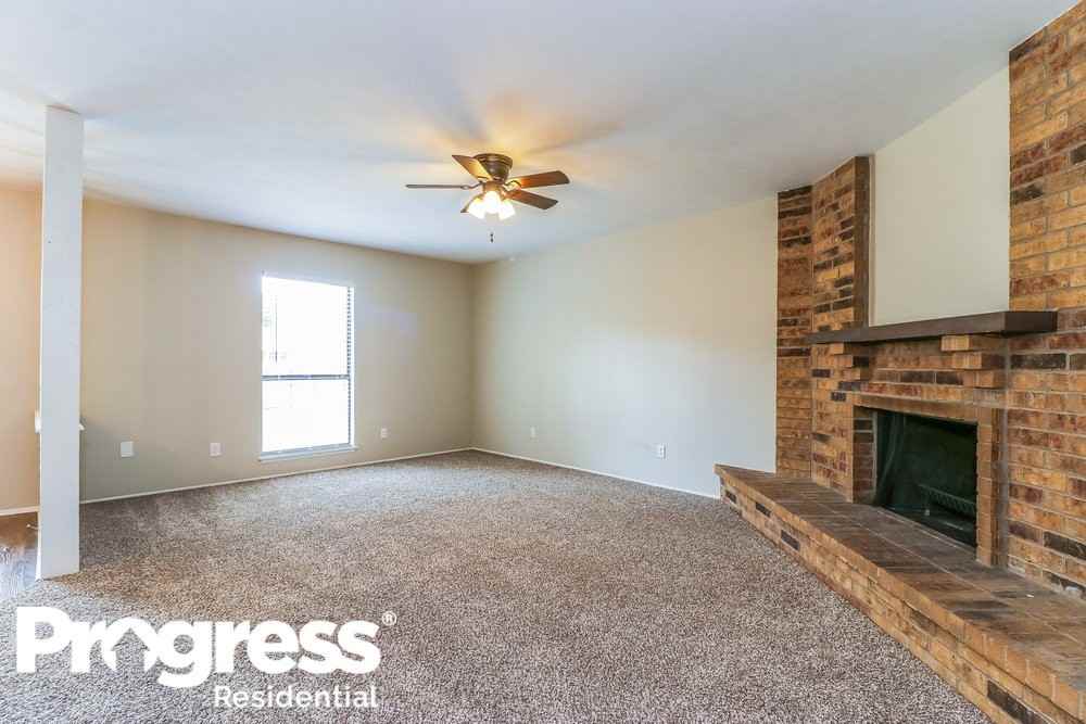 3805 Bee Tree Ln - Photo 2 of 18