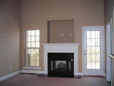 12836 Edgewood Dr - Photo 2 of 4