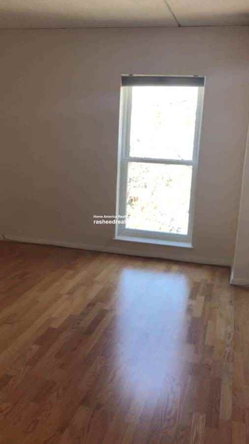 55 Broadlawn Park - Photo 3 of 6