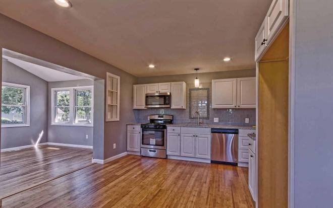 909 Bankbridge Rd - Photo 3 of 18