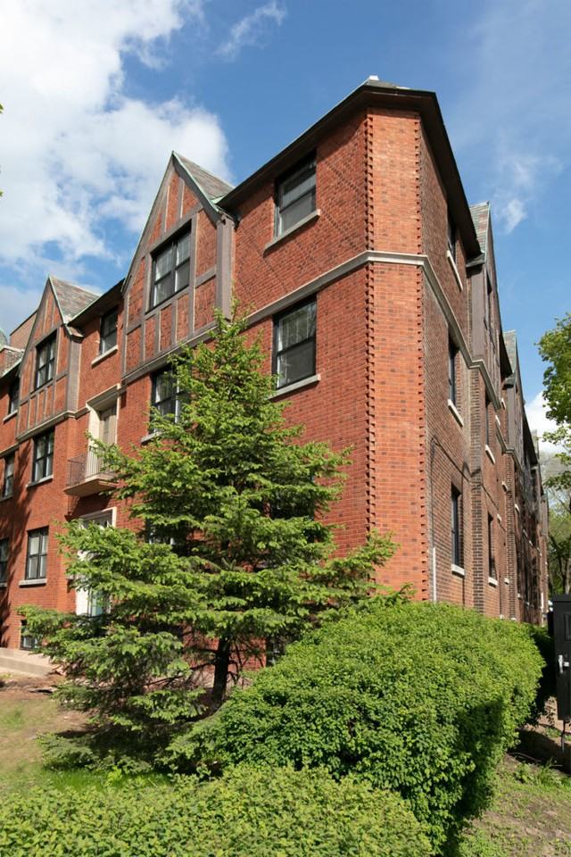 6878 Sherbrooke Street West Apartments 6878 Sherbrooke Ouest