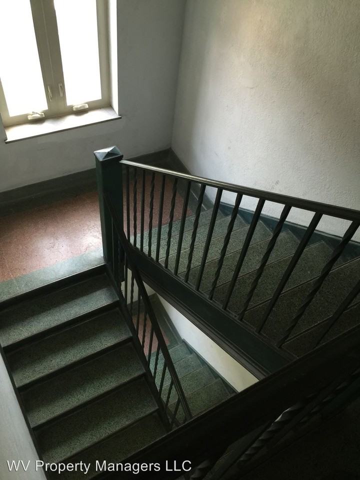 1507 1/2 Jackson Street - Photo 2 of 7