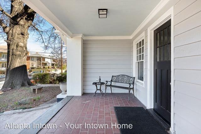 349 Irwin St NE - Photo 2 of 32