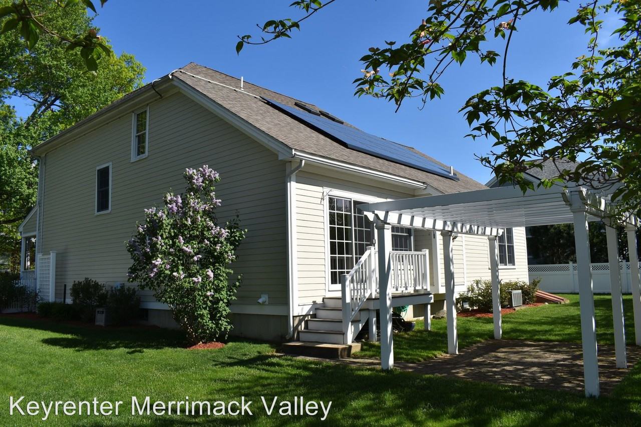 195 Greenwood Rd - Photo 3 of 47