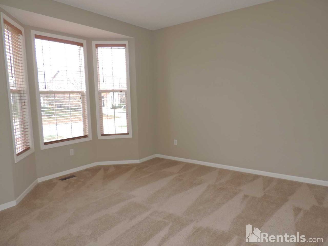 13302 137th Terrace - Photo 3 of 10