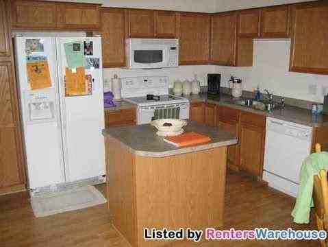 634 9th St - Photo 2 of 6