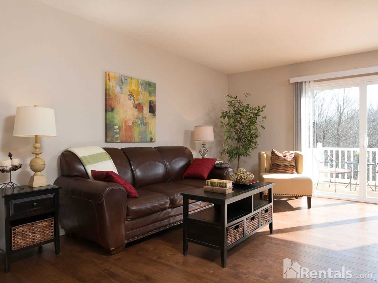 91 Hunting Bow Trail - Photo 3 of 10