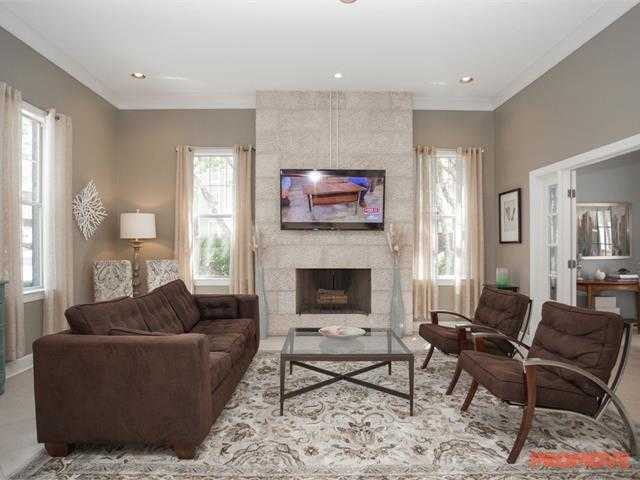 771 Lindbergh Dr Ne - Photo 3 of 5