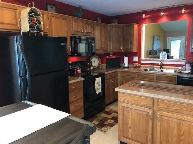 11830 Calzia Ln - Photo 3 of 20