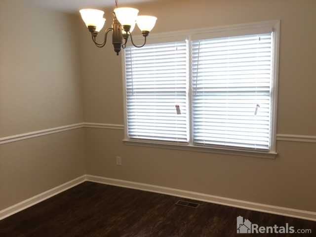 6112 Glenridge Ct - Photo 3 of 14