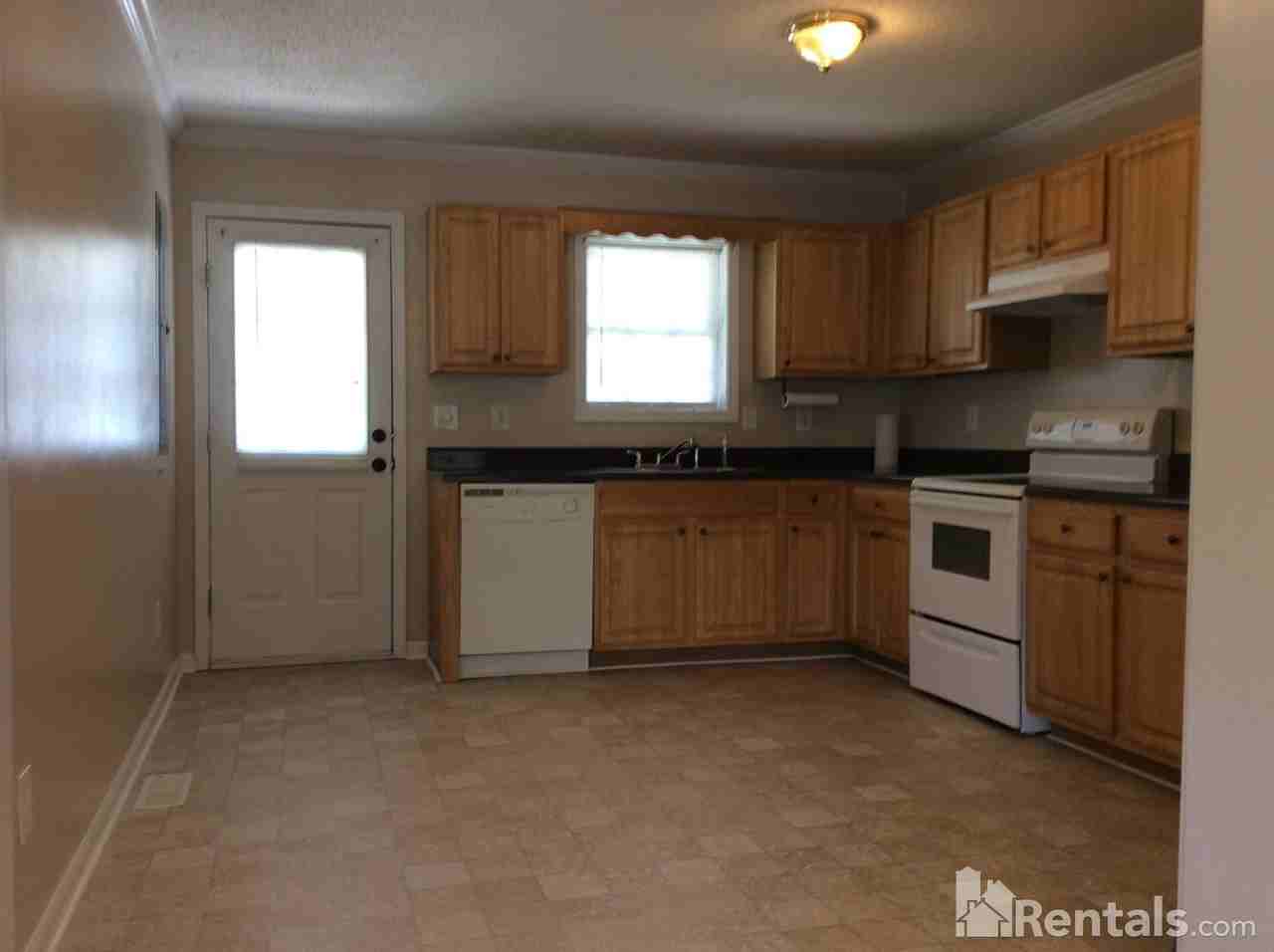 110 Burton Street - Photo 3 of 10