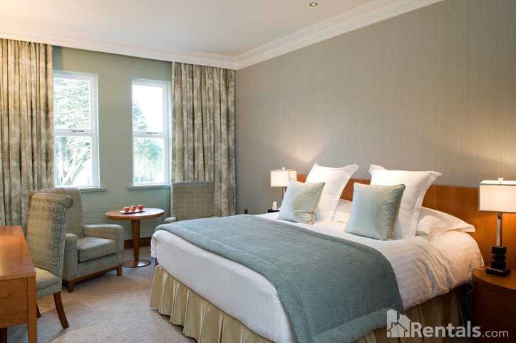 839 E Irving Blvd - Photo 2 of 6