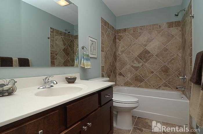 839 E Irving Blvd - Photo 3 of 6