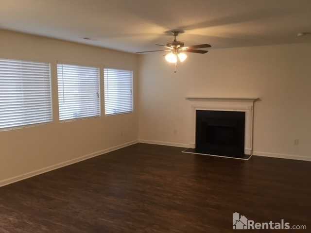 901 Townsend Farm Dr - Photo 2 of 12