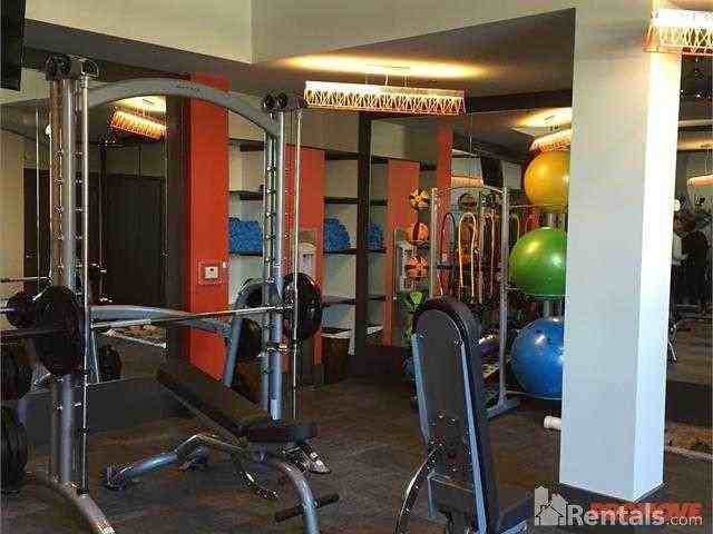 1133 Commerce Dr - Photo 3 of 5