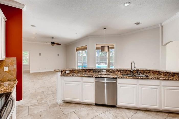 1757 Slough Ct - Photo 3 of 16