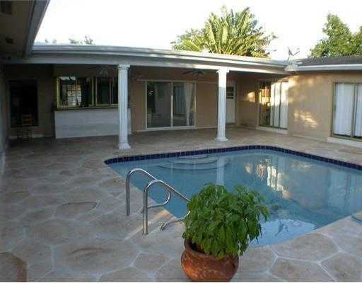 5260 Sw 8th Ct - Photo 3 of 7