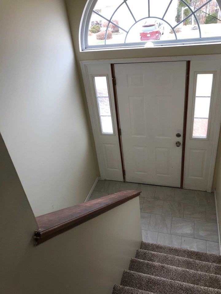 143 Fenton Crossing - Photo 3 of 11