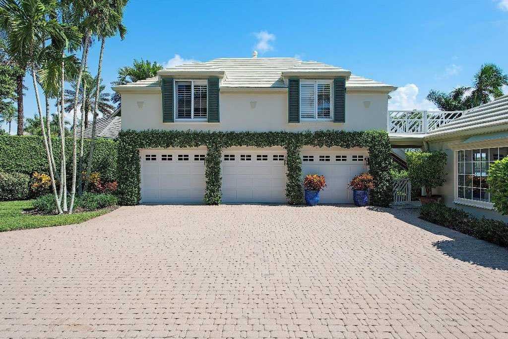 1976 Galleon Dr - Photo 2 of 8