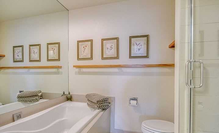 1324 Texan Trl, Grapevine, TX 76051 1 Bedroom Apartment for 879/month