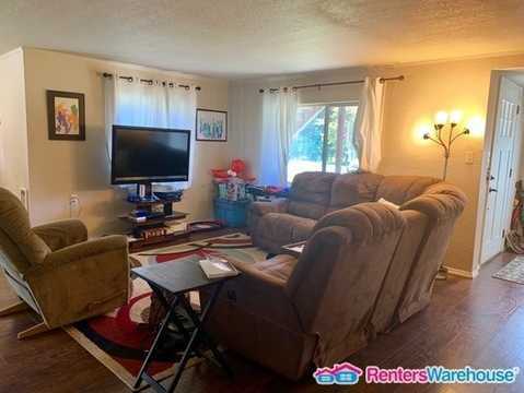 10204 Montana Rd Lower Unit #Unit - Photo 2 of 9