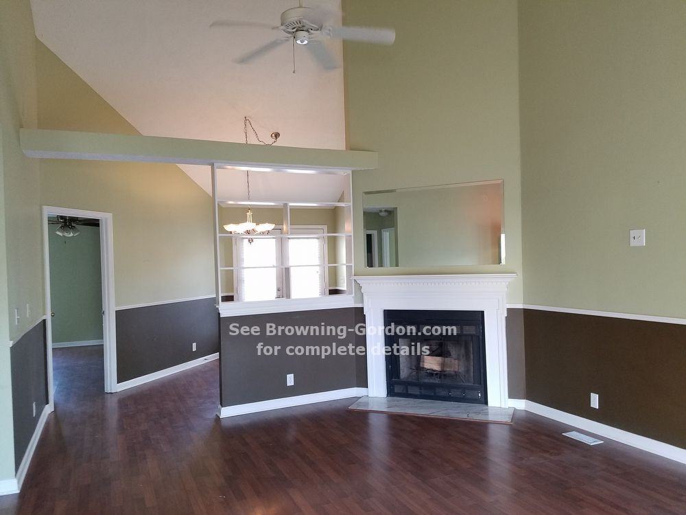 5125 English Village Dr - Photo 3 of 10