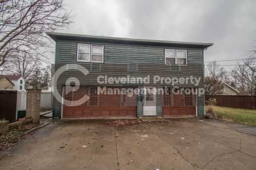 559 Wadsworth Rd - Photo 3 of 10