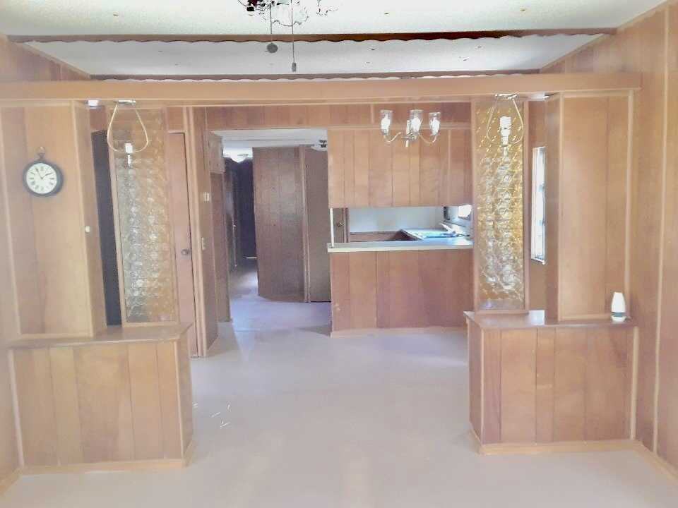 121 Maple Ln - Photo 3 of 6