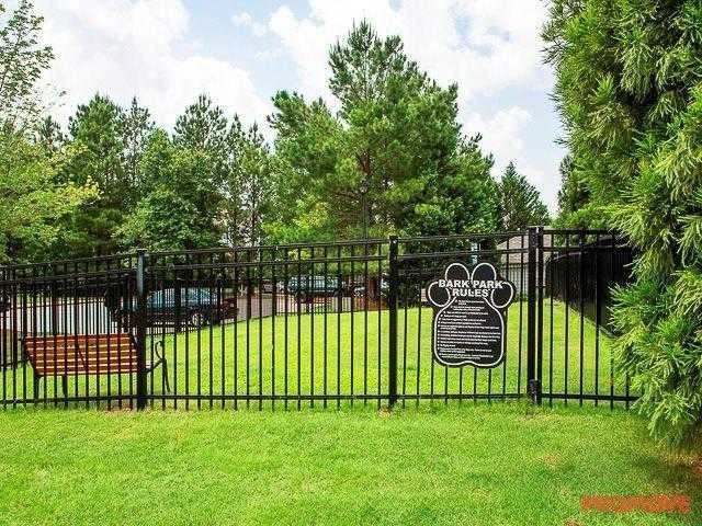 100 Veranda Chase Dr - Photo 3 of 5