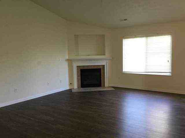 255 Steeplechase Ln - Photo 2 of 20