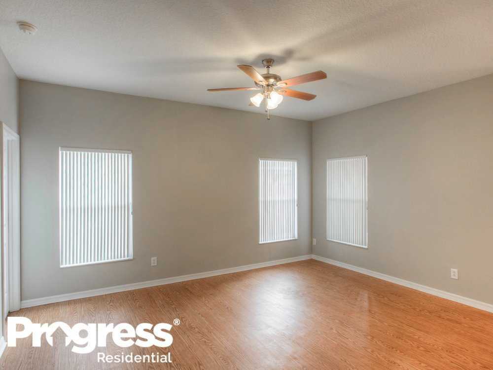 702 Star Pointe Dr - Photo 2 of 20