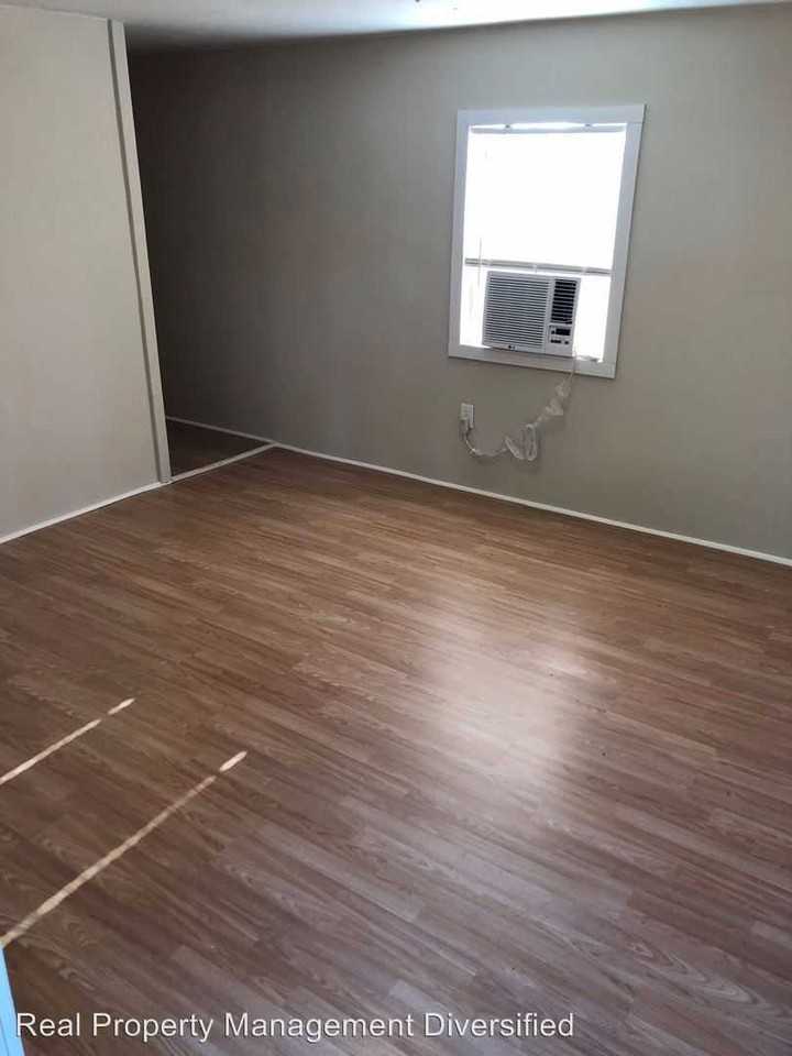 550 Se 129th Ter - Photo 3 of 10