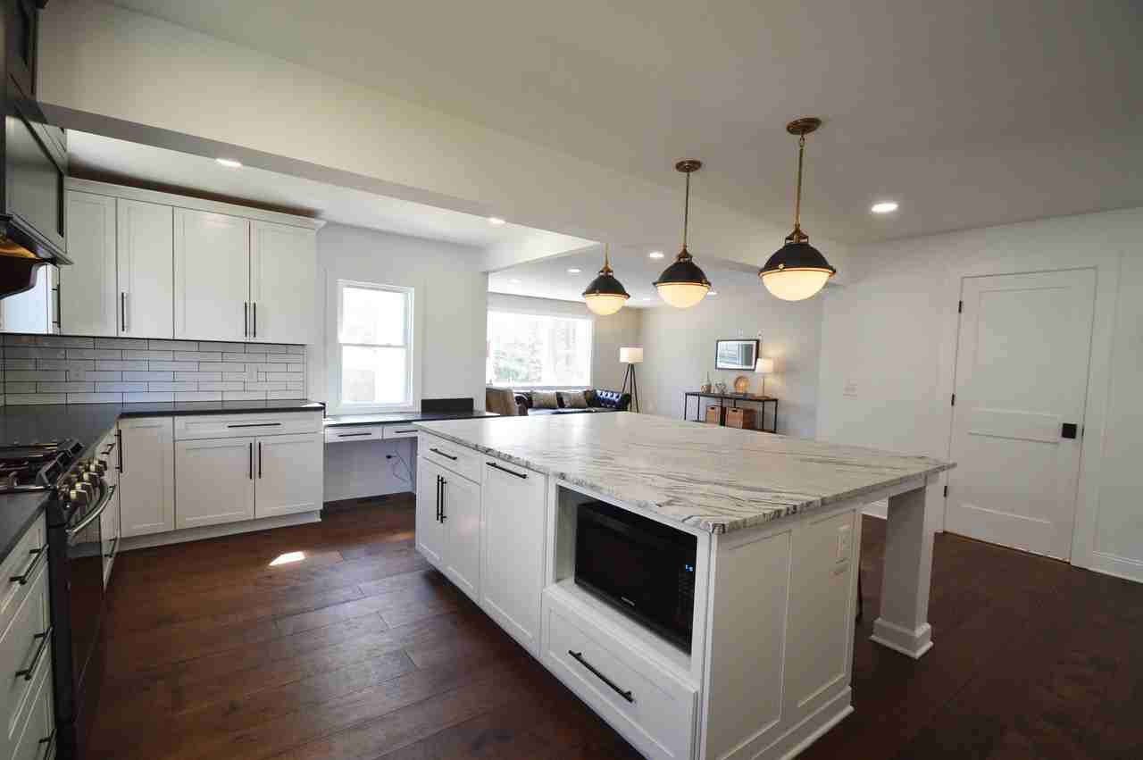 191 Blenheim Rd - Photo 2 of 31