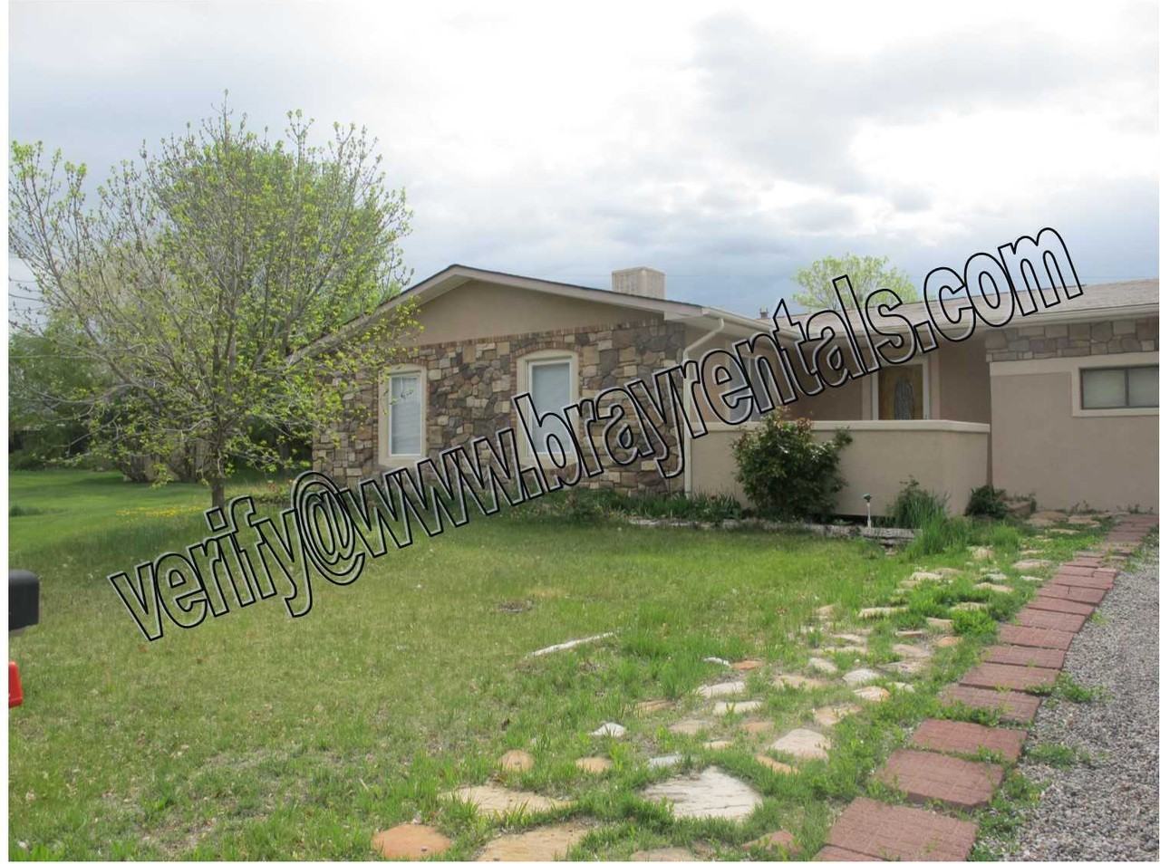 2699 Lanai Ct - Photo 2 of 10