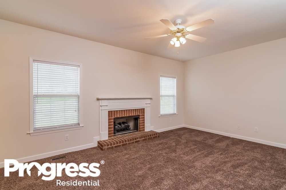 2805 Aston Woods Ct - Photo 2 of 15