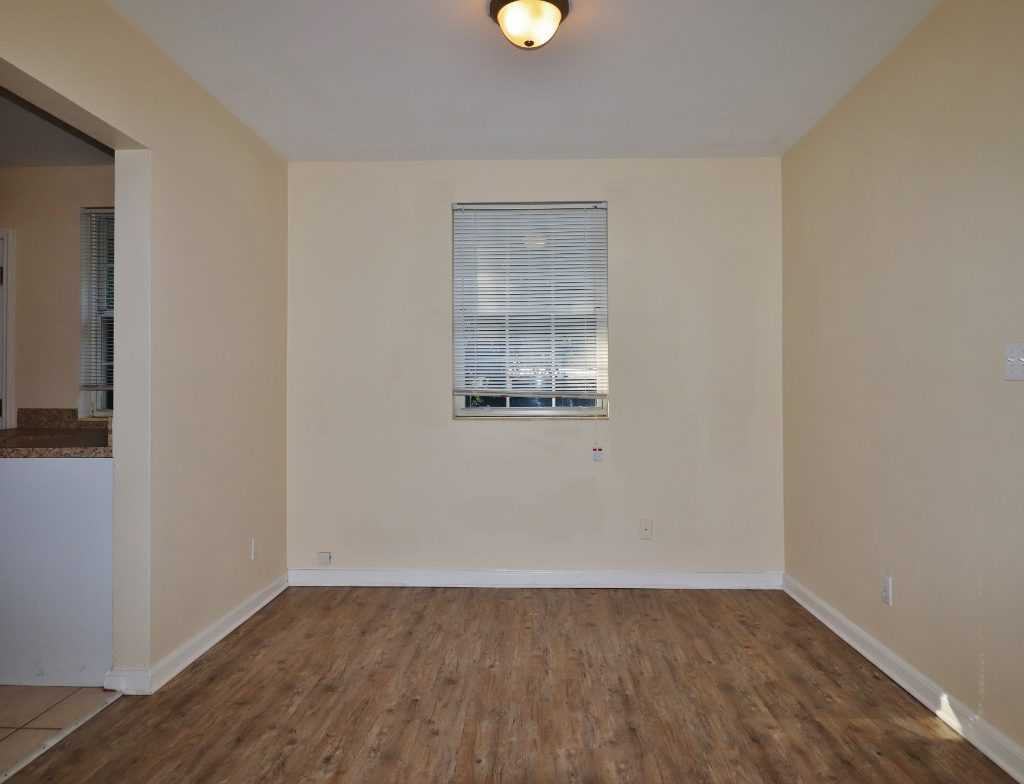 2849 Yellow Pine Dr - Photo 3 of 10