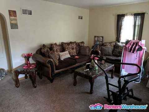 50 21st Ave N - Photo 2 of 5