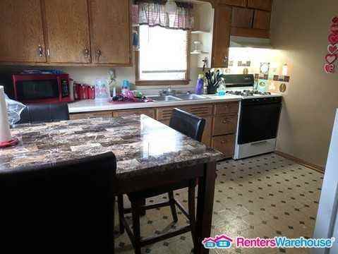 50 21st Ave N - Photo 3 of 5