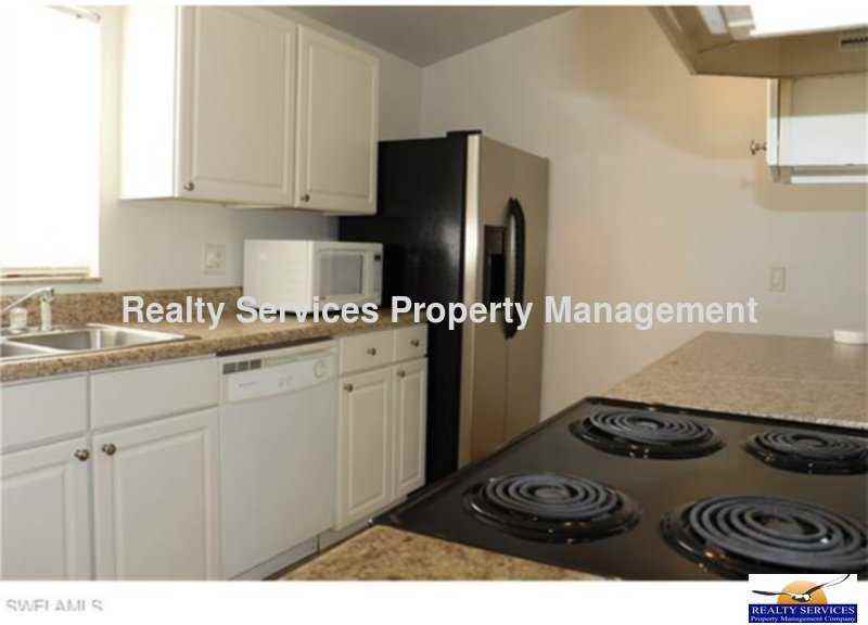 1661 Newport Ct - Photo 3 of 9