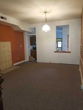 101 S Pine St - Photo 2 of 11