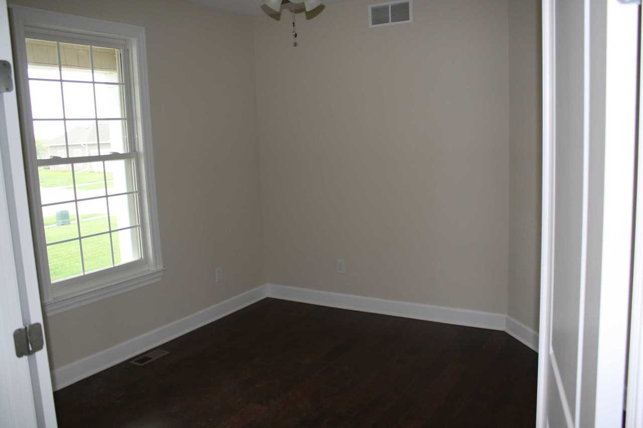52 Cobblestone Ln - Photo 2 of 7