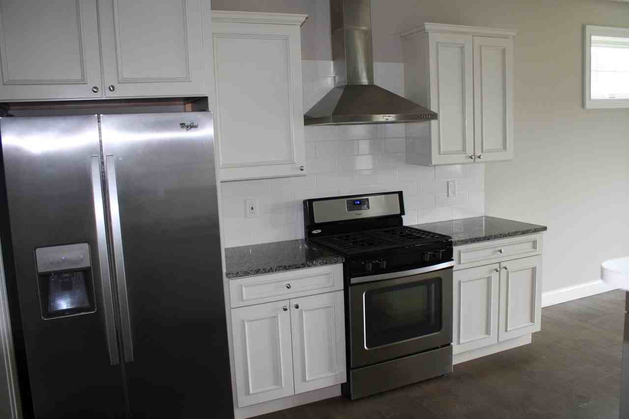 65 Cobblestone Ln - Photo 3 of 15