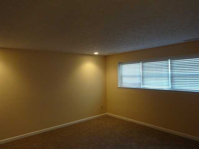 13560 McLeish St - Photo 3 of 14