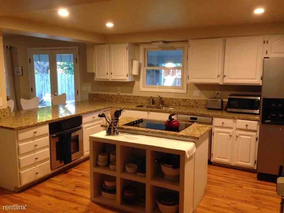 3201 Lochwood Drive - Photo 3 of 13